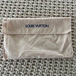 Louis Vuitton wallet cloth bag